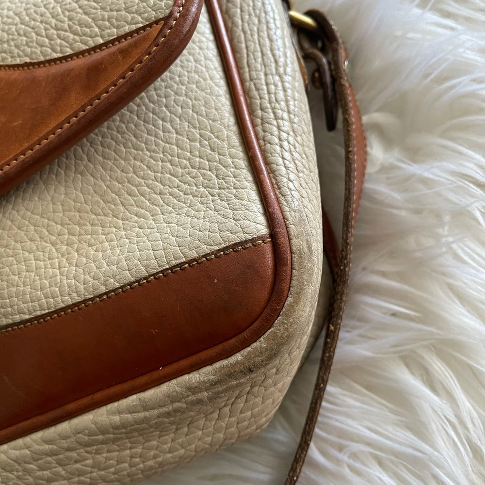 ❌SOLD❌Vintage White Leather Dooney & Bourke Purse - Picture 11 of 15